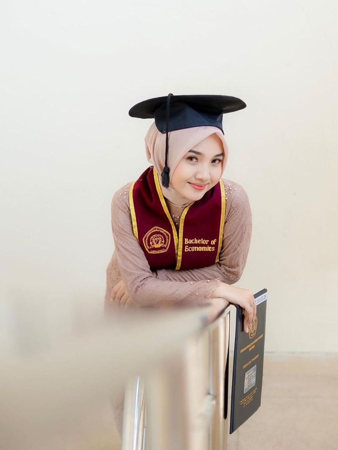 Jasa foto wisuda Payaman Lab
