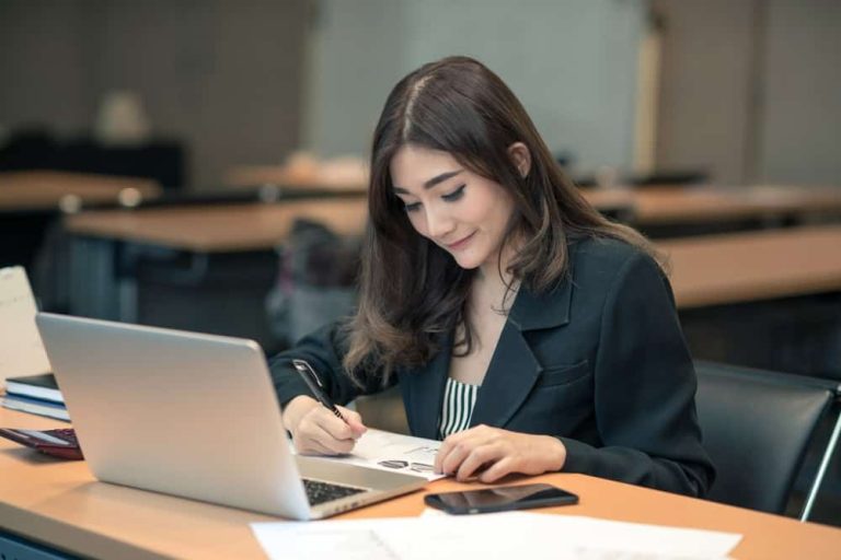 Aturan Magang di Indonesia: Hak, Kewajiban, Uang Saku, dan Perjanjian Internship