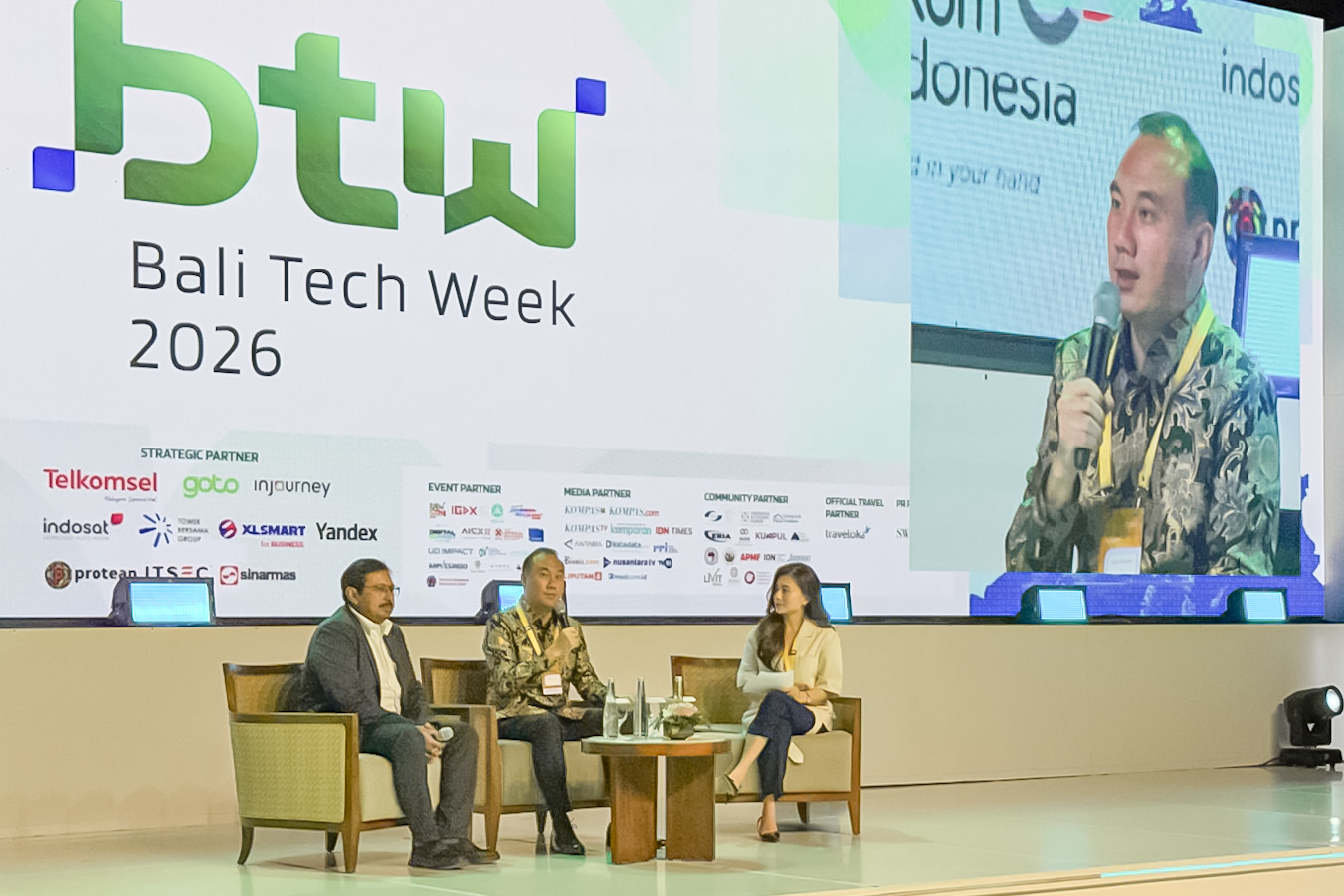 CEO GoTo berbicara di acara Bali Tech Week 2026